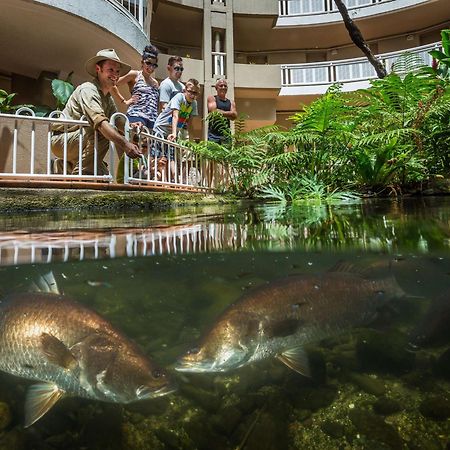 Doubletree By Hilton Cairns Exterior foto
