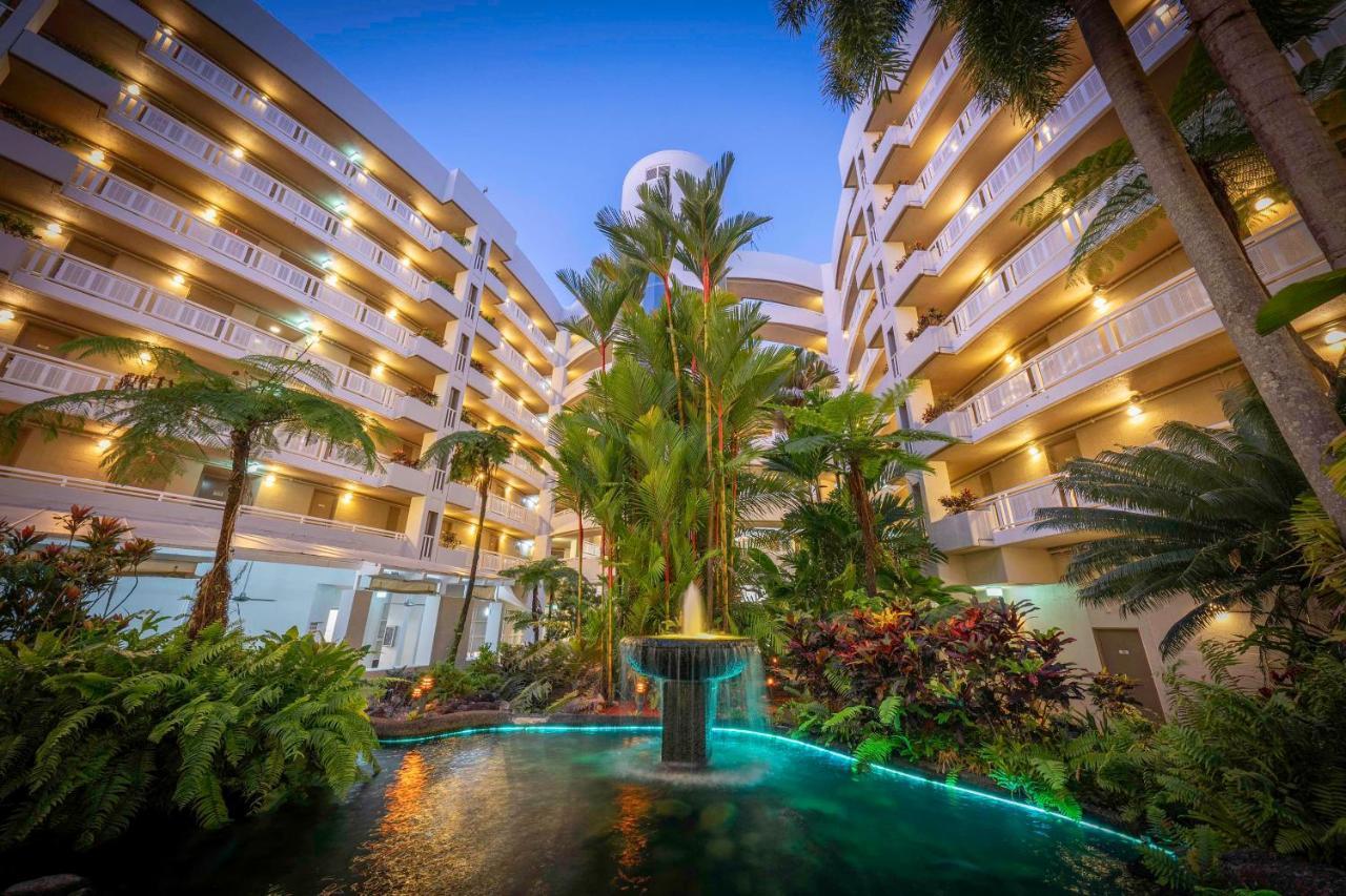 Doubletree By Hilton Cairns Exterior foto