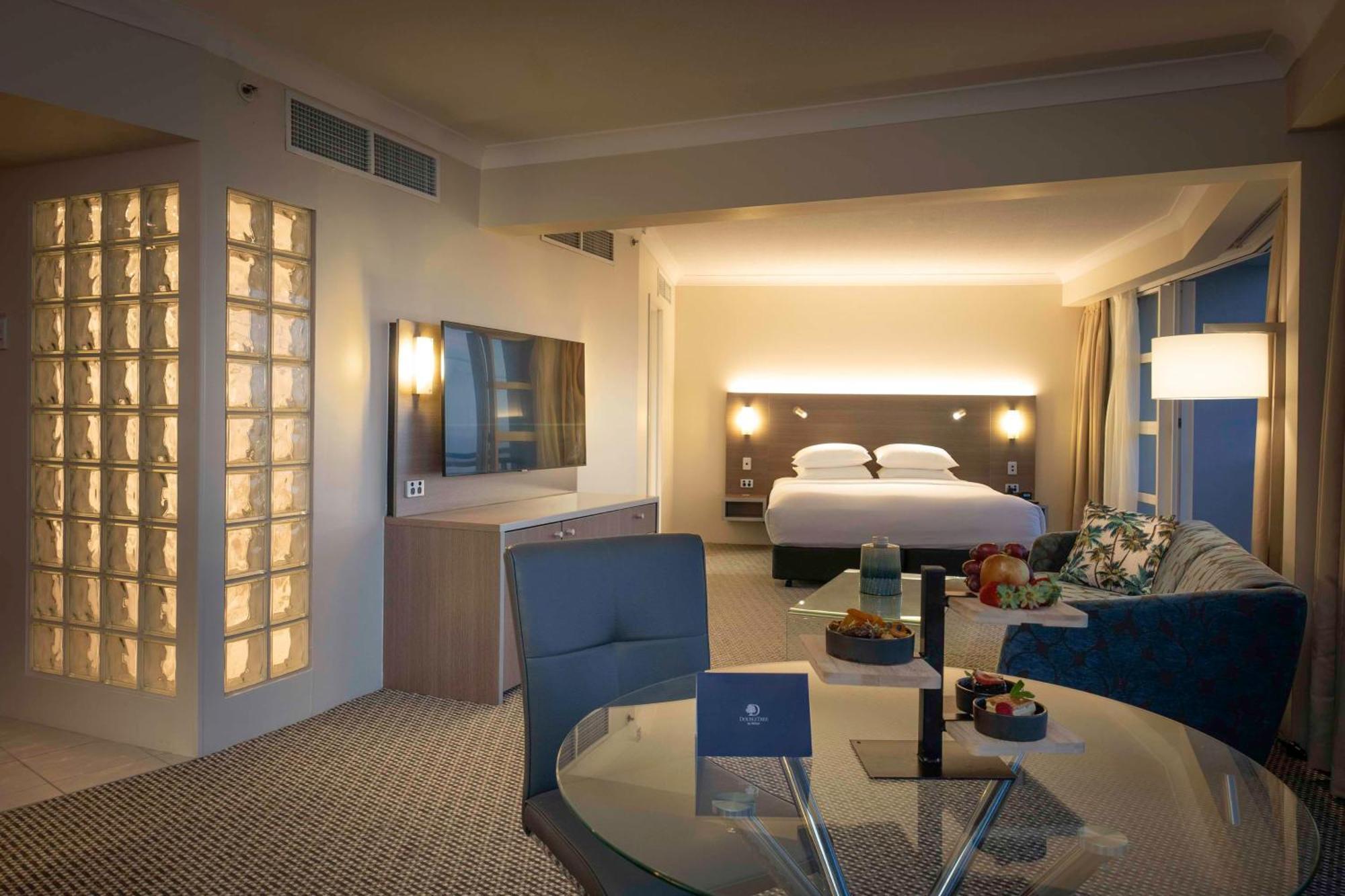 Doubletree By Hilton Cairns Exterior foto